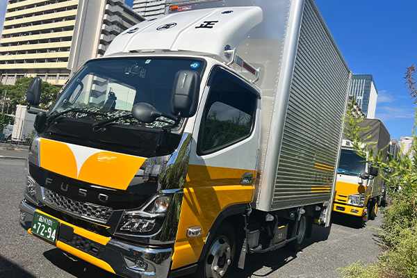 2t箱車 パワーゲート付